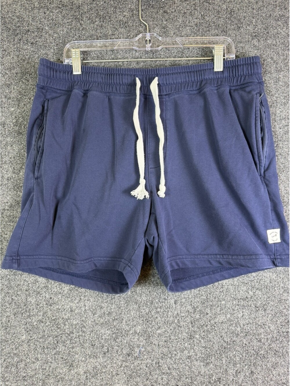 Maamgic Mens Size XL Navy Blue Sweat Shorts Elastic Waist Drawstring Zipper Pock